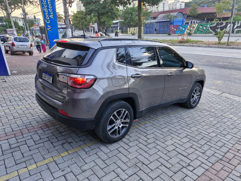 Jeep Compass Cinza