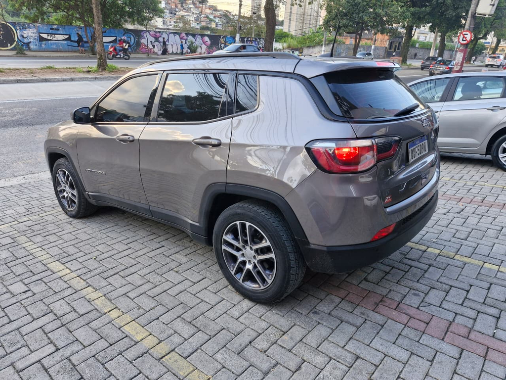 Jeep Compass Cinza