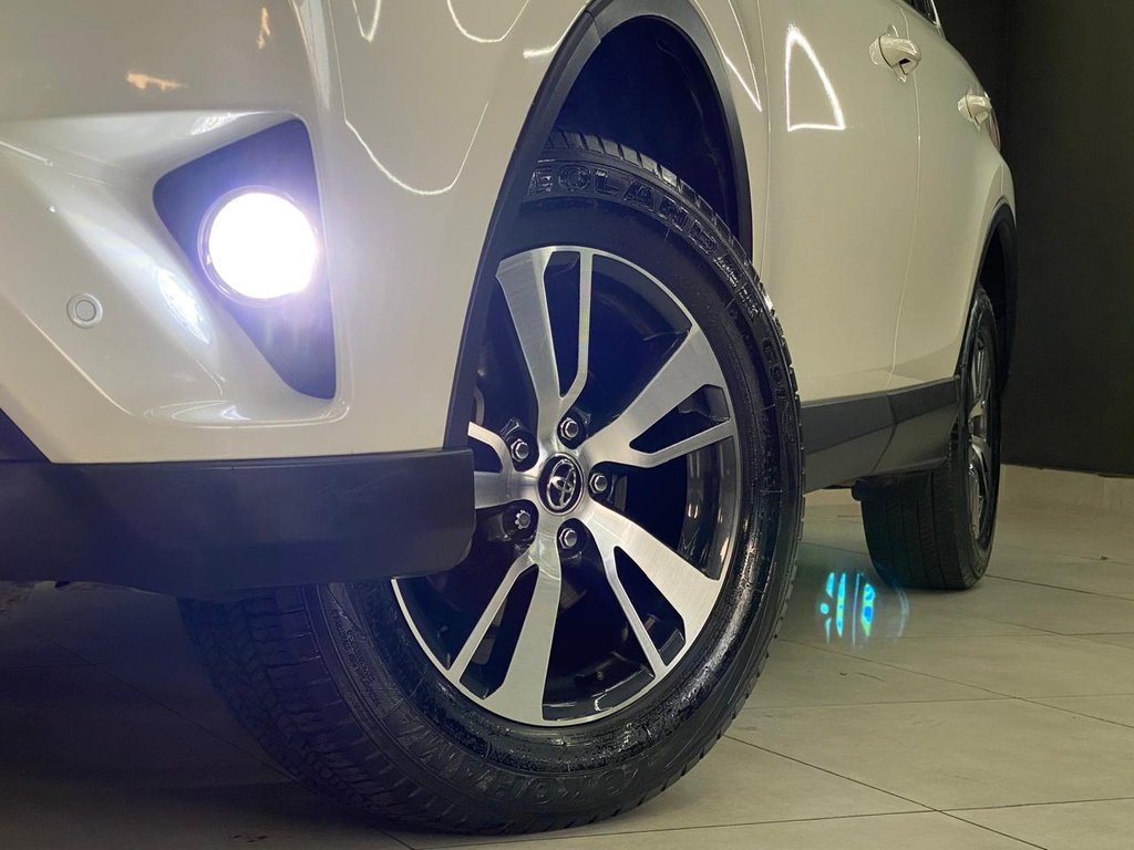 Toyota RAV4 Branco