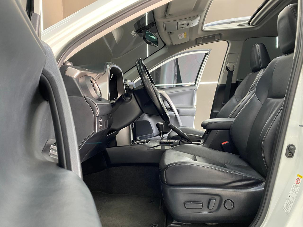 Toyota RAV4 Branco