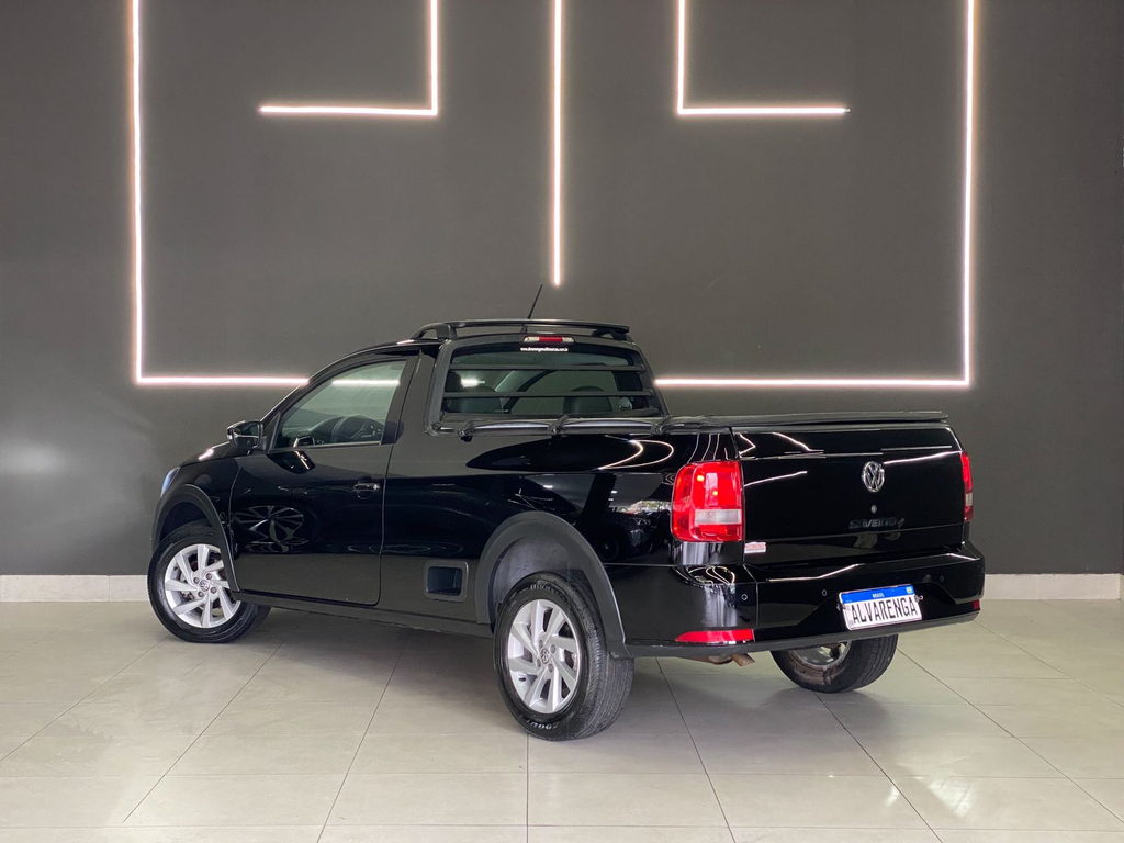 Volkswagen Saveiro Preto