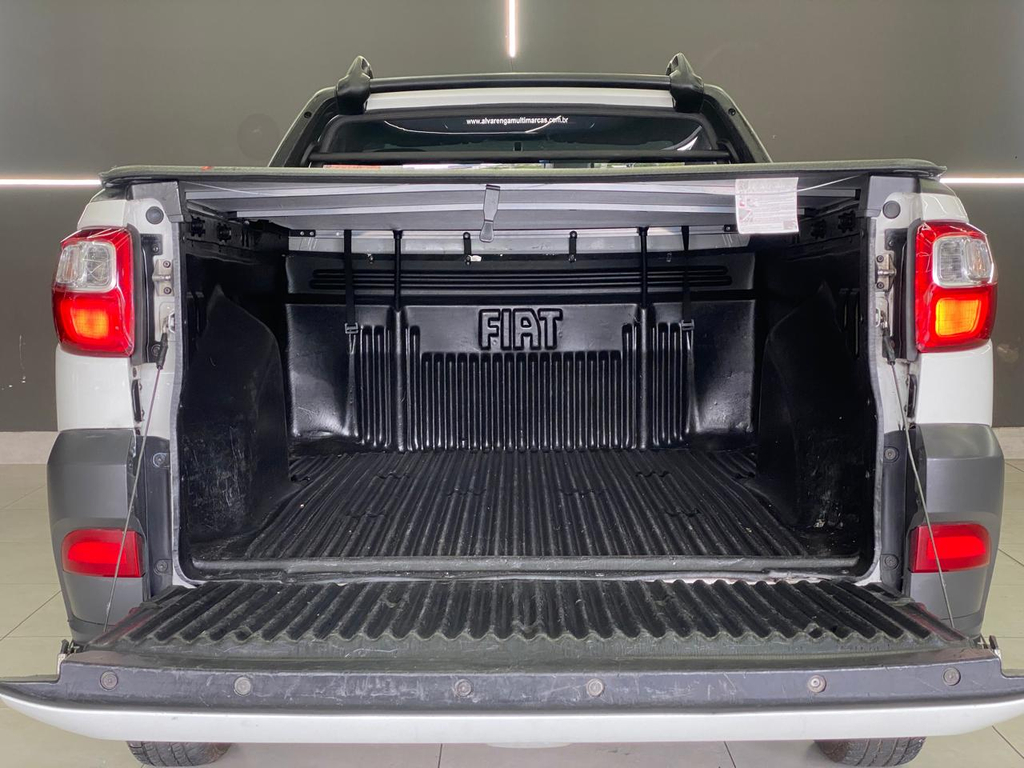 Fiat Strada Branco