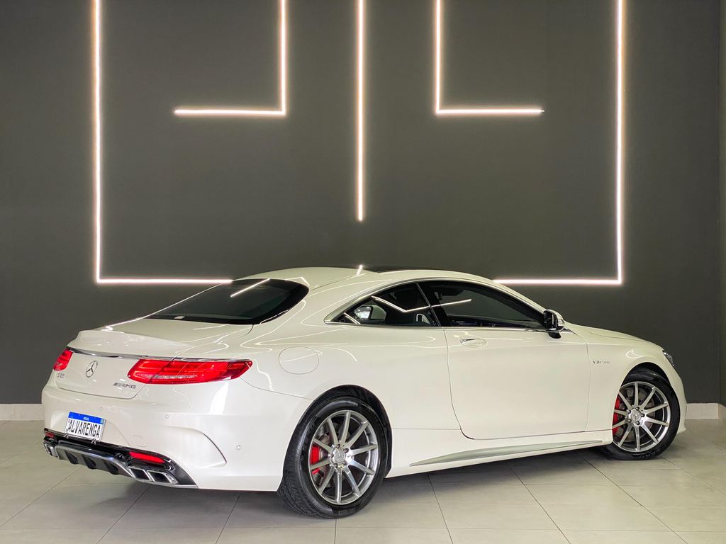 Mercedes Benz S-63 AMG Branco