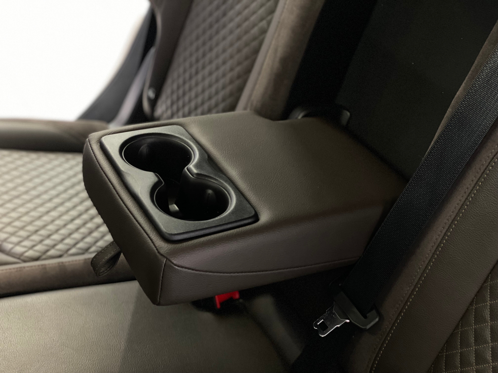 Jeep Commander Dourado