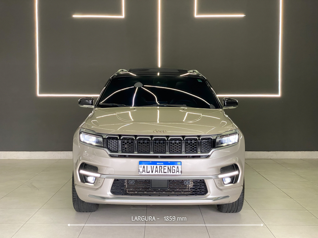 Jeep Commander Dourado