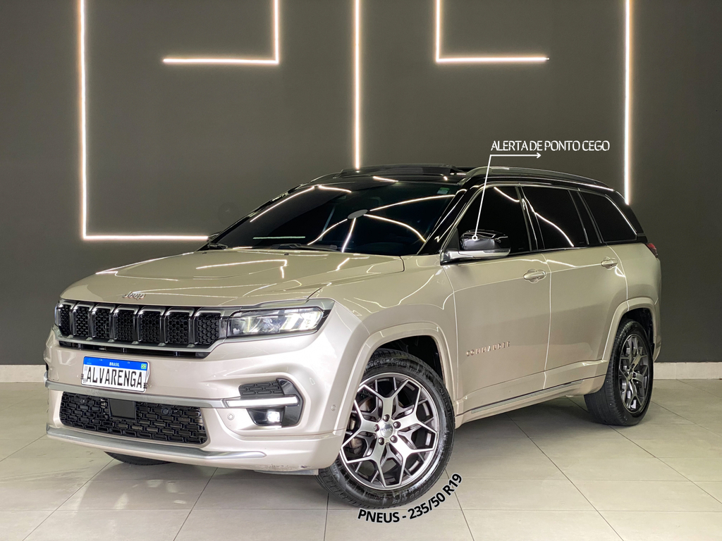 Jeep Commander Dourado