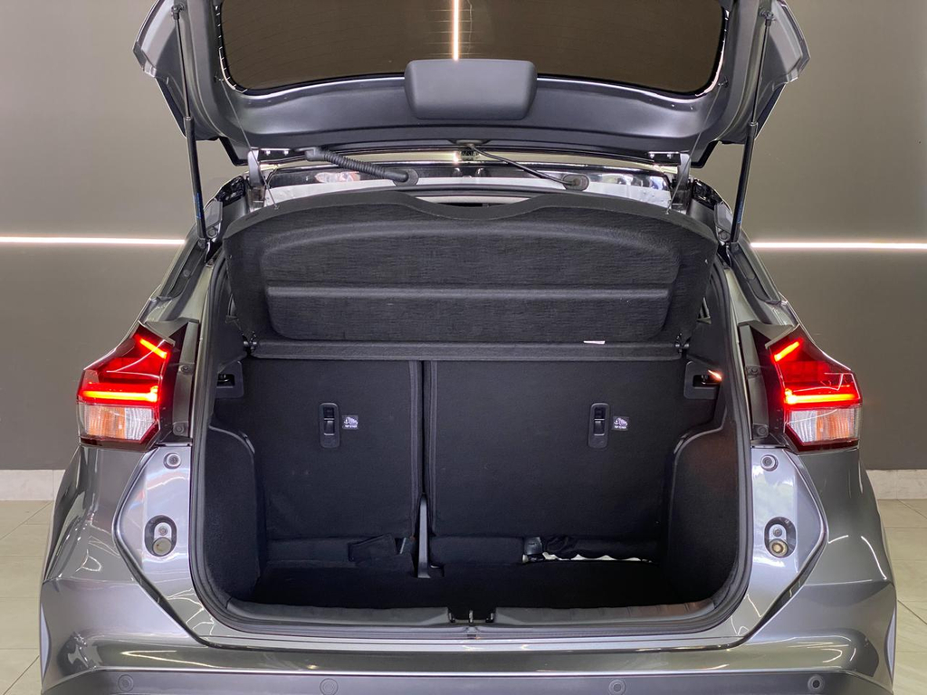 Nissan Kicks Cinza