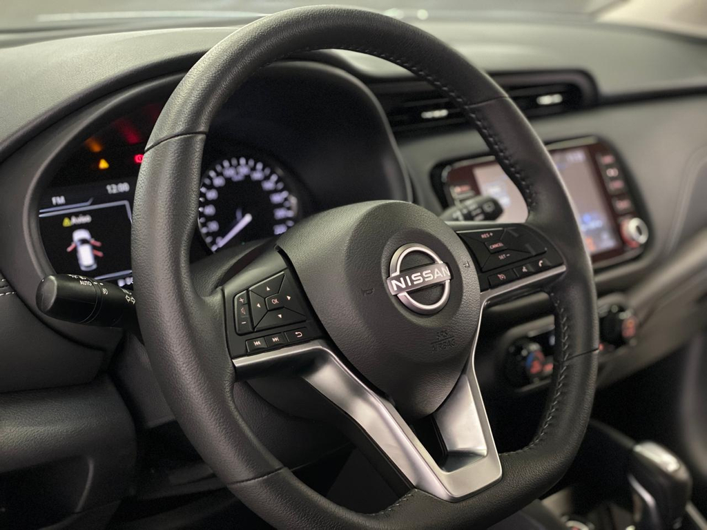 Nissan Kicks Cinza