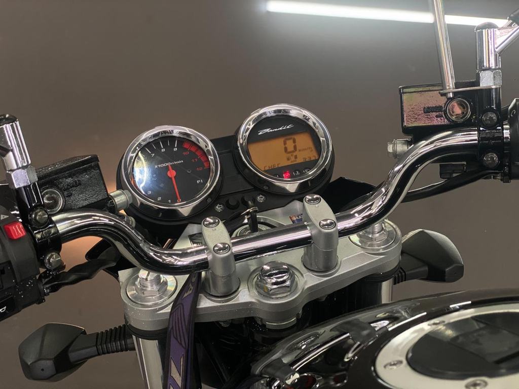 Suzuki BANDIT Preto