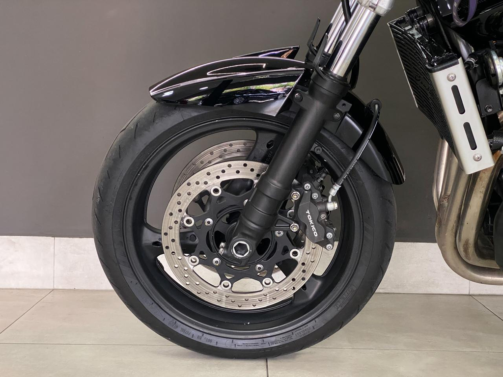 Suzuki BANDIT Preto
