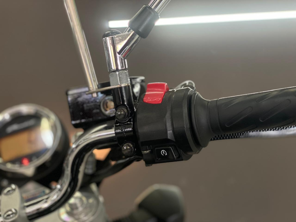 Suzuki BANDIT Preto