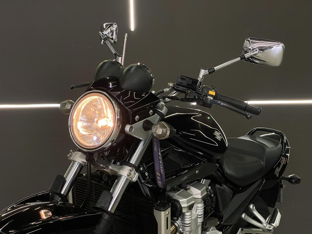 Suzuki BANDIT Preto