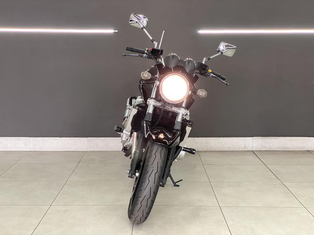Suzuki BANDIT Preto