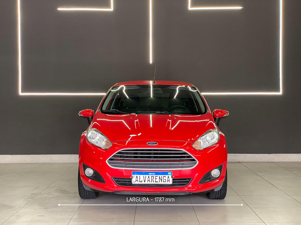 Ford Fiesta Hatch Vermelho