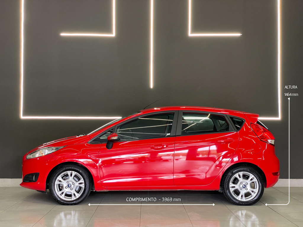 Ford Fiesta Hatch Vermelho