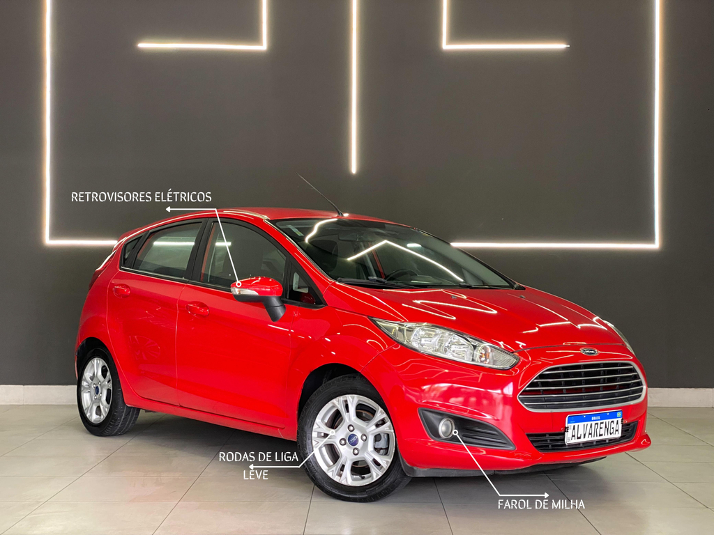 Ford Fiesta Hatch Vermelho