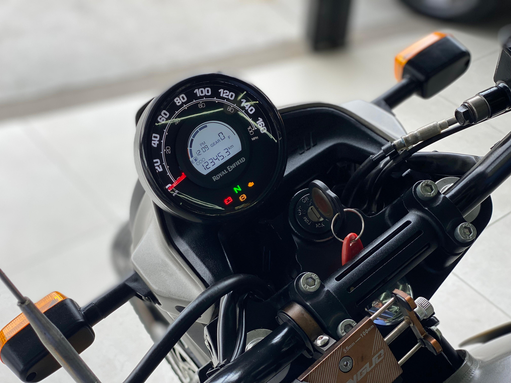 Royal Enfield Scram Cinza