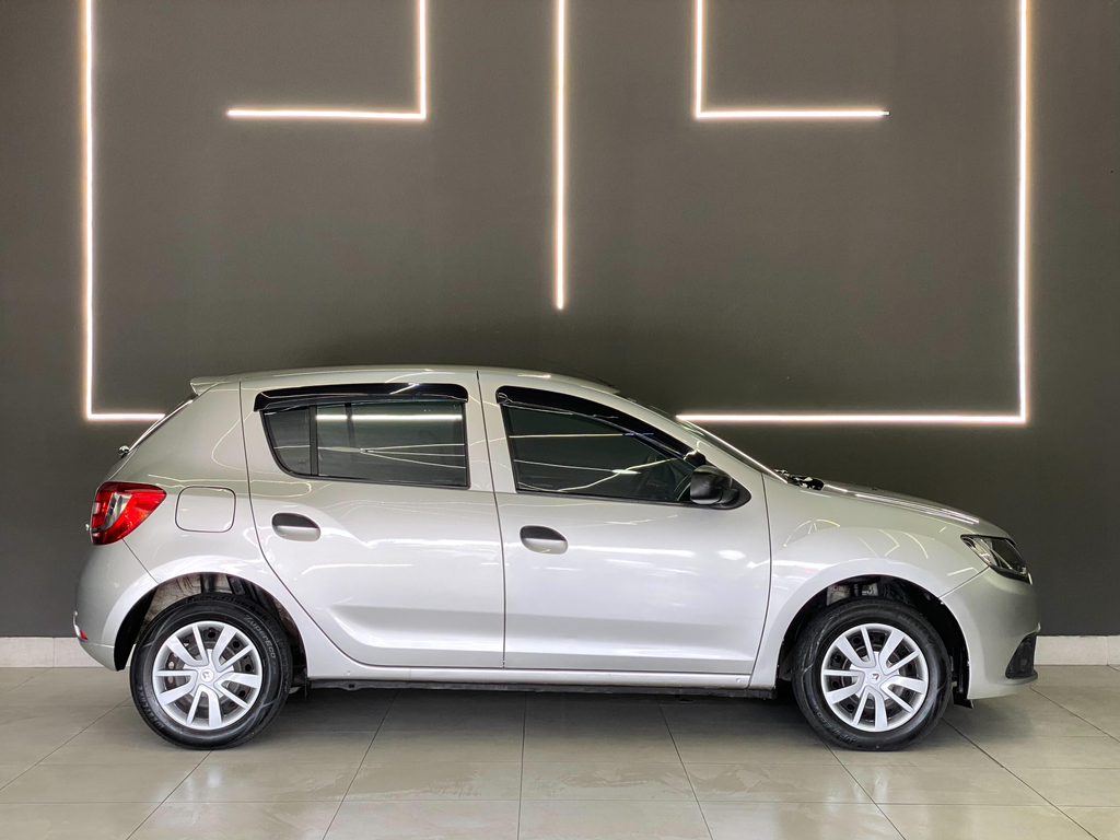Renault Sandero Prata