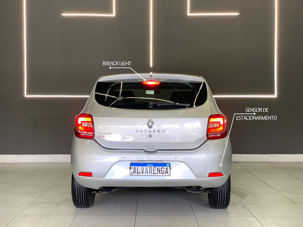Renault Sandero Prata