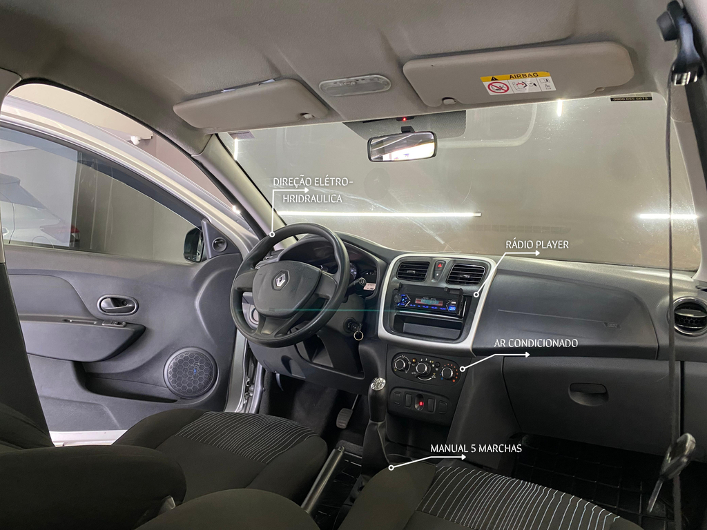 Renault Sandero Prata