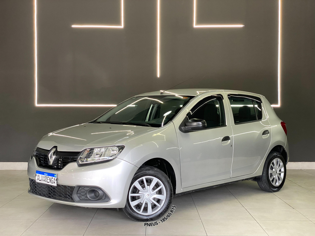 Renault Sandero Prata