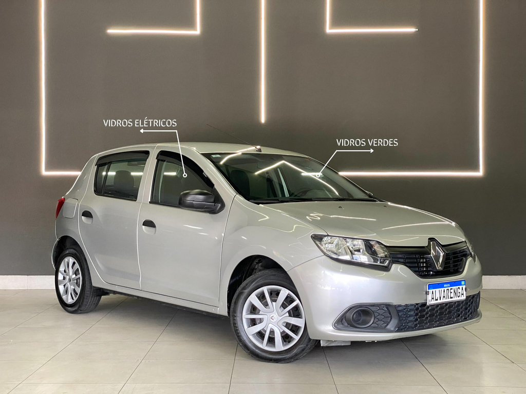 Renault Sandero Prata