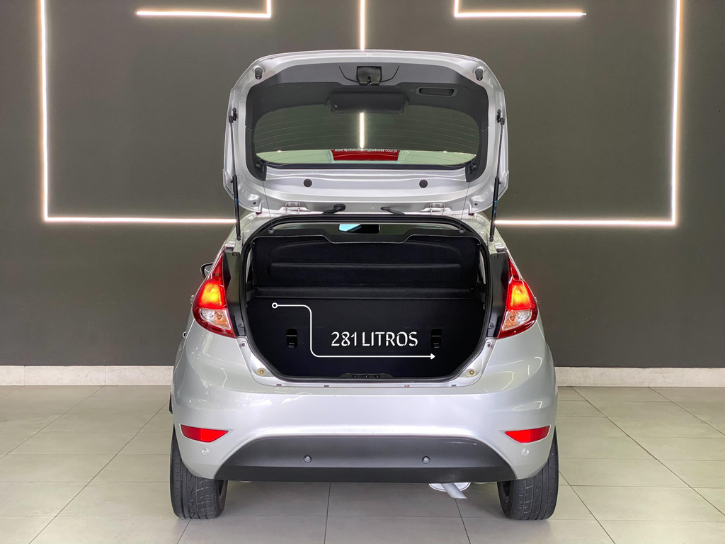 Ford New Fiesta Hatch Prata