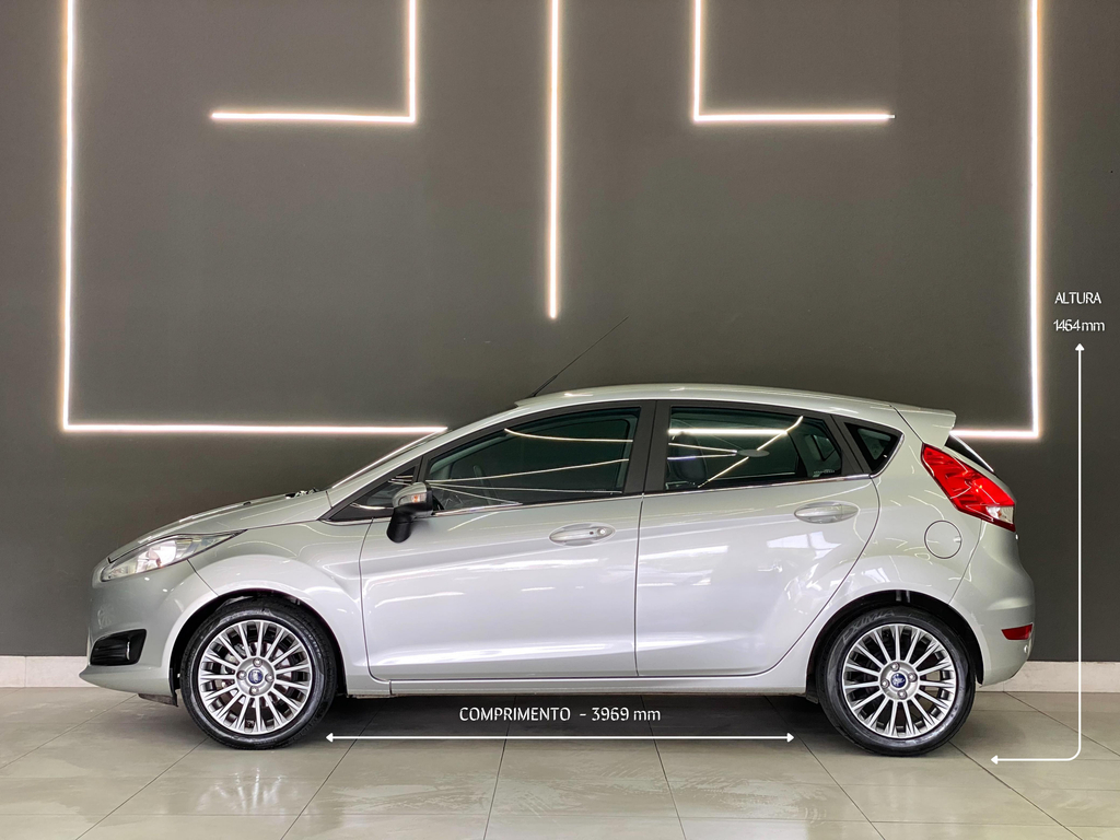 Ford New Fiesta Hatch Prata