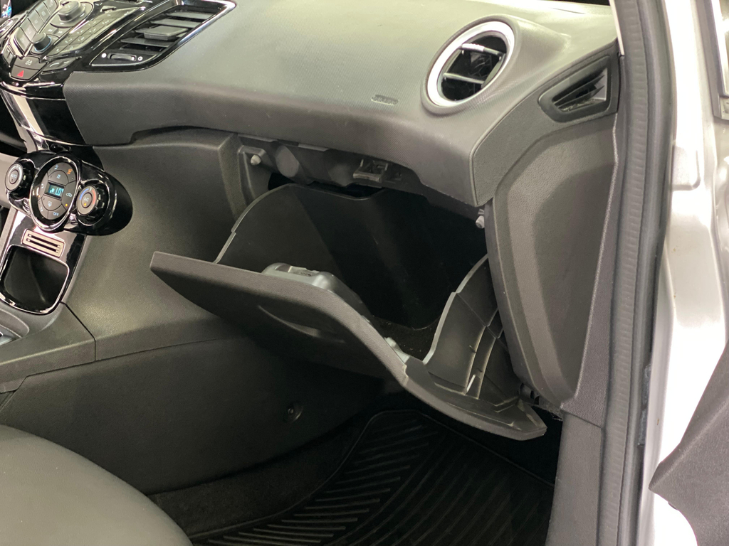 Ford New Fiesta Hatch Prata
