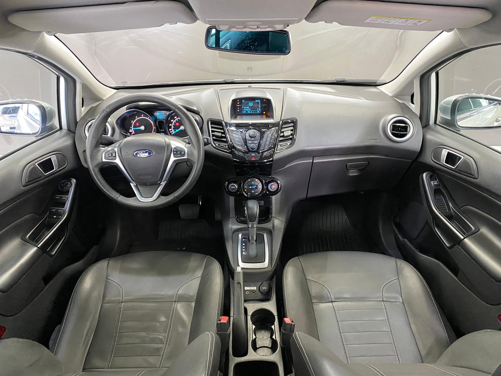 Ford New Fiesta Hatch Prata