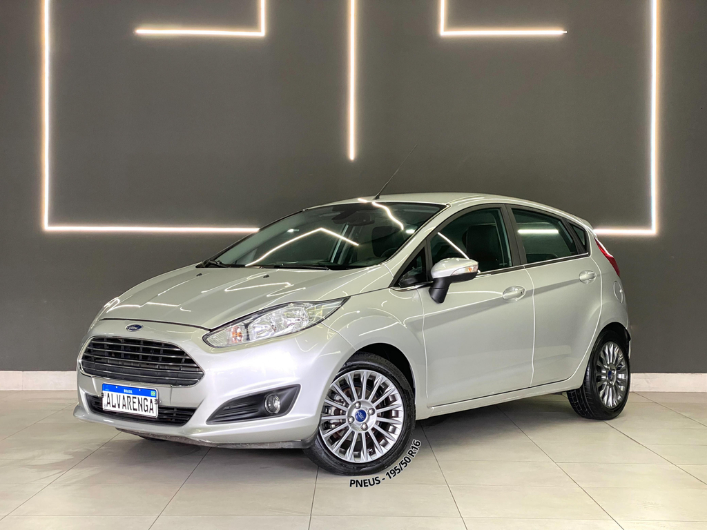 Ford New Fiesta Hatch Prata