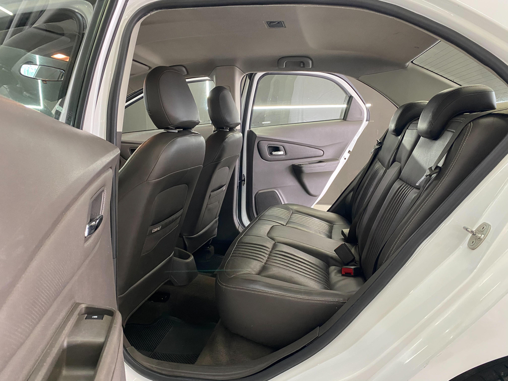 Chevrolet Cobalt Branco