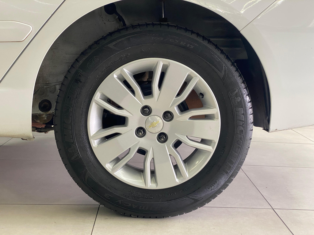 Chevrolet Cobalt Branco