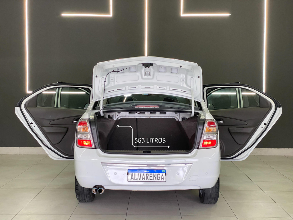 Chevrolet Cobalt Branco