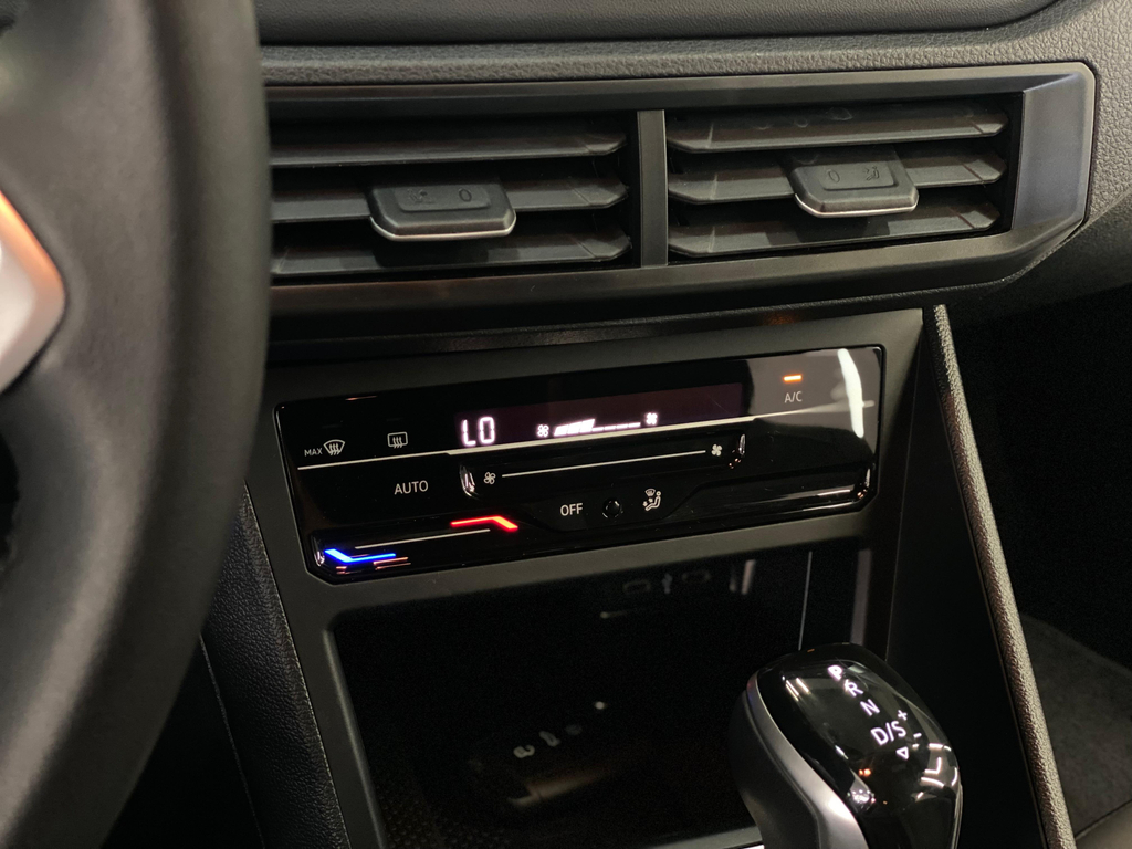 Volkswagen Nivus Cinza