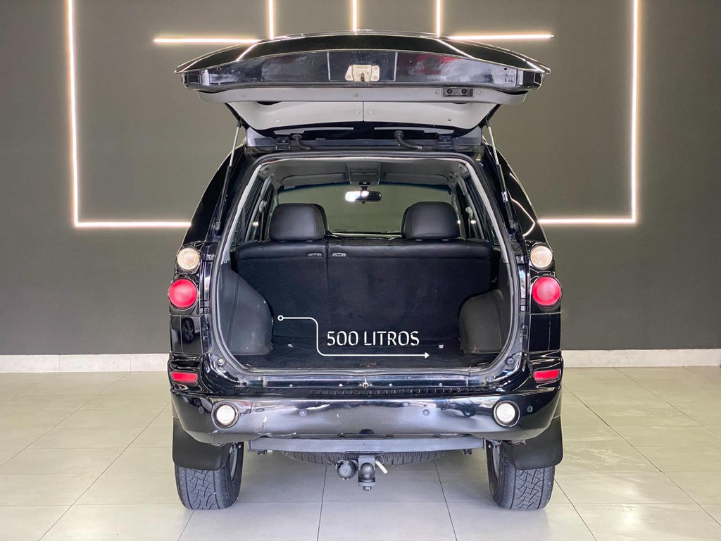 Mitsubishi Pajero Sport Preto