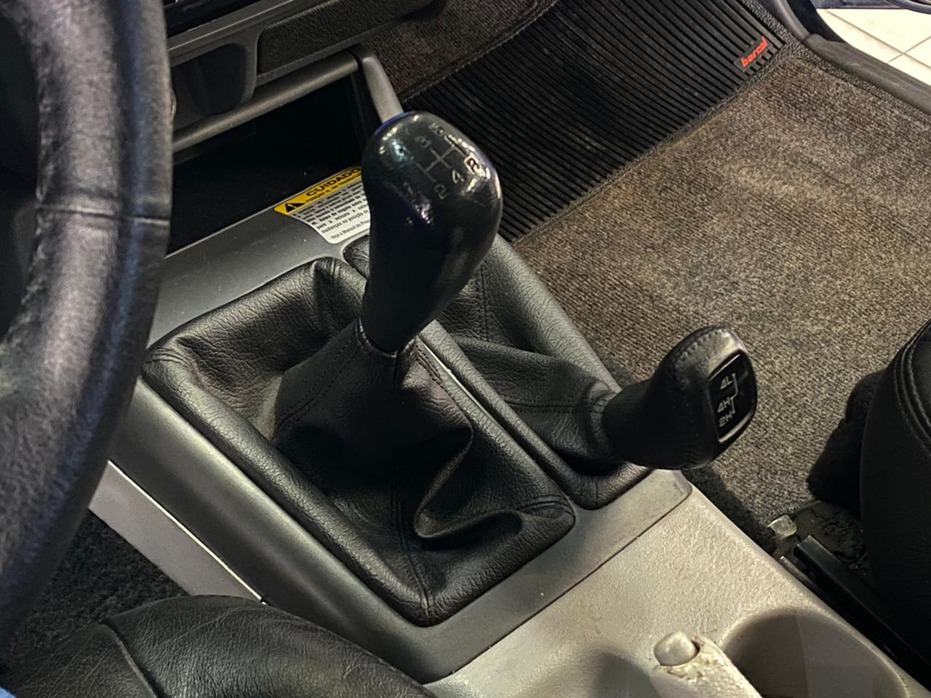 Mitsubishi Pajero Sport Preto
