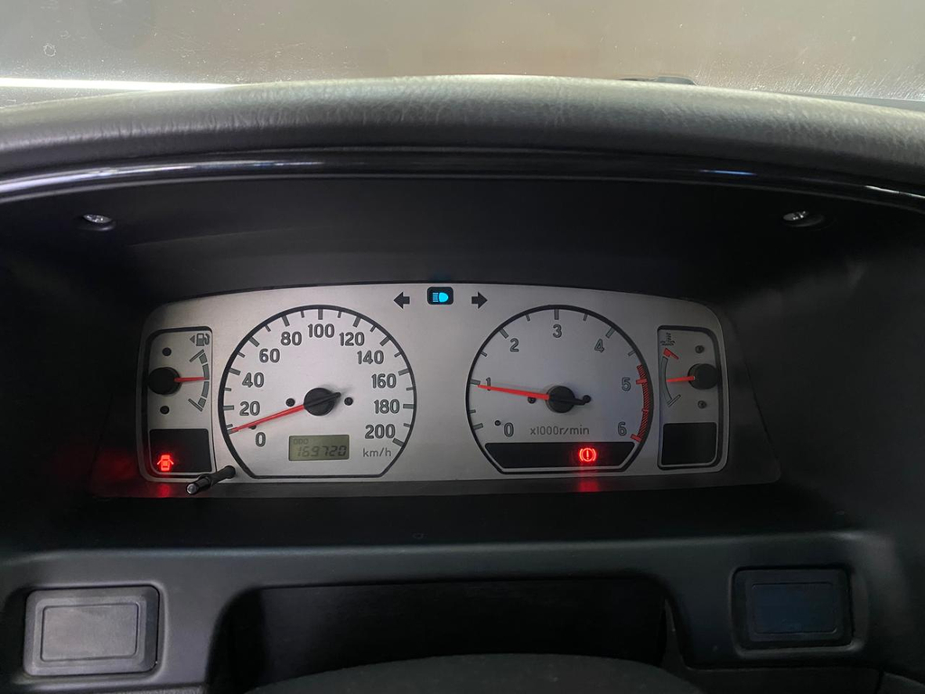 Mitsubishi Pajero Sport Preto