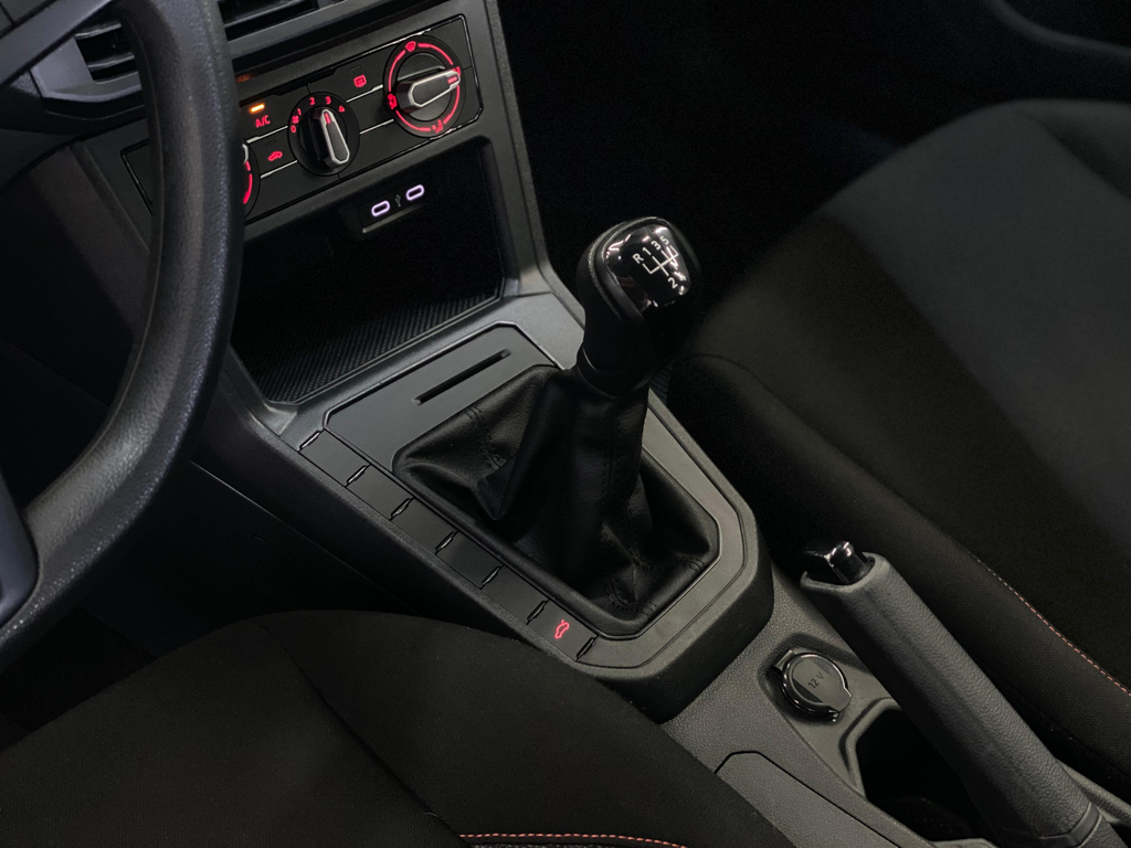 Volkswagen Polo Prata