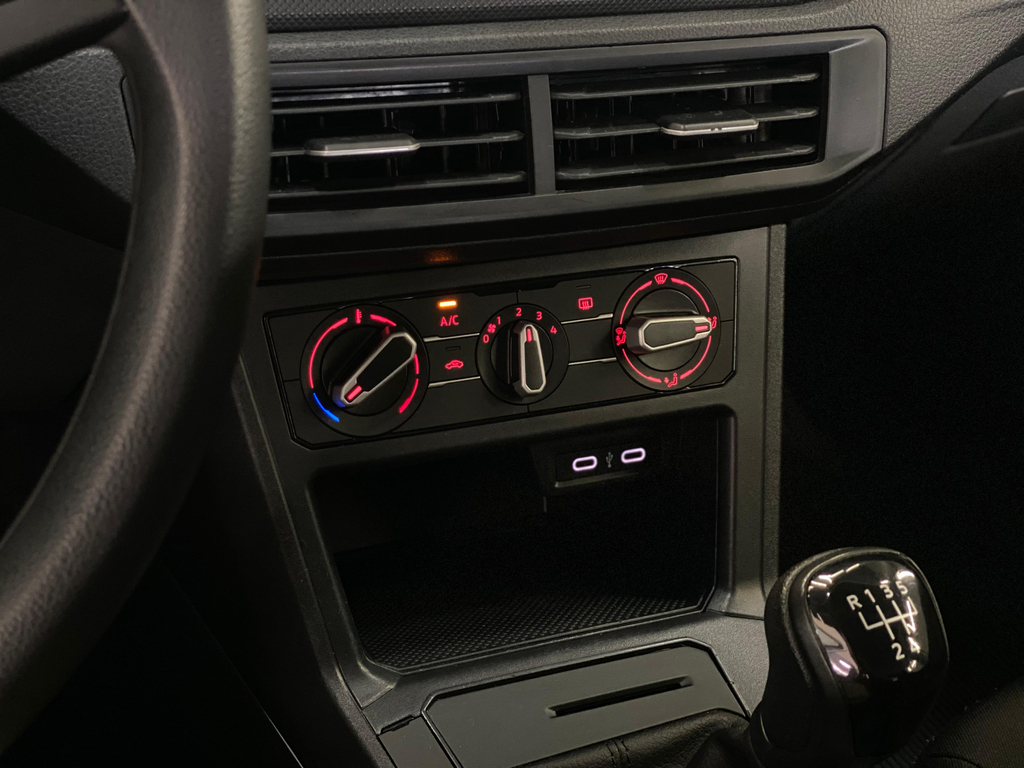 Volkswagen Polo Prata