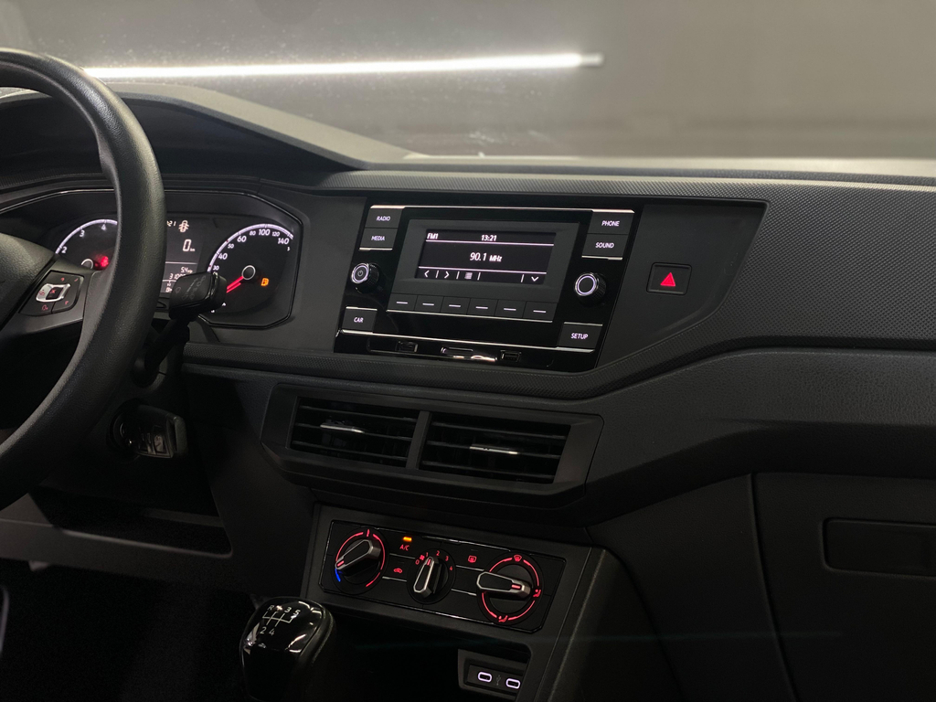 Volkswagen Polo Prata