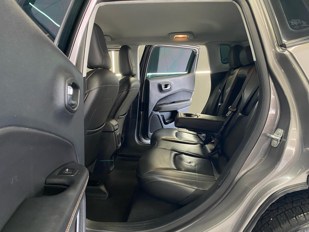 Jeep Compass Cinza