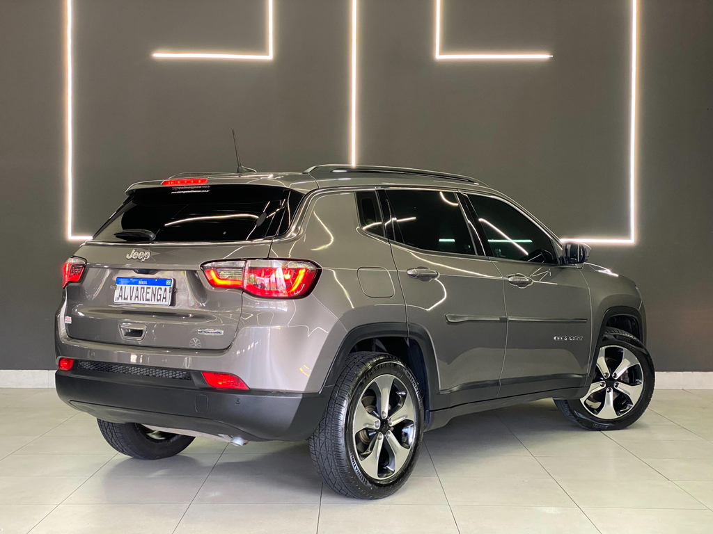Jeep Compass Cinza