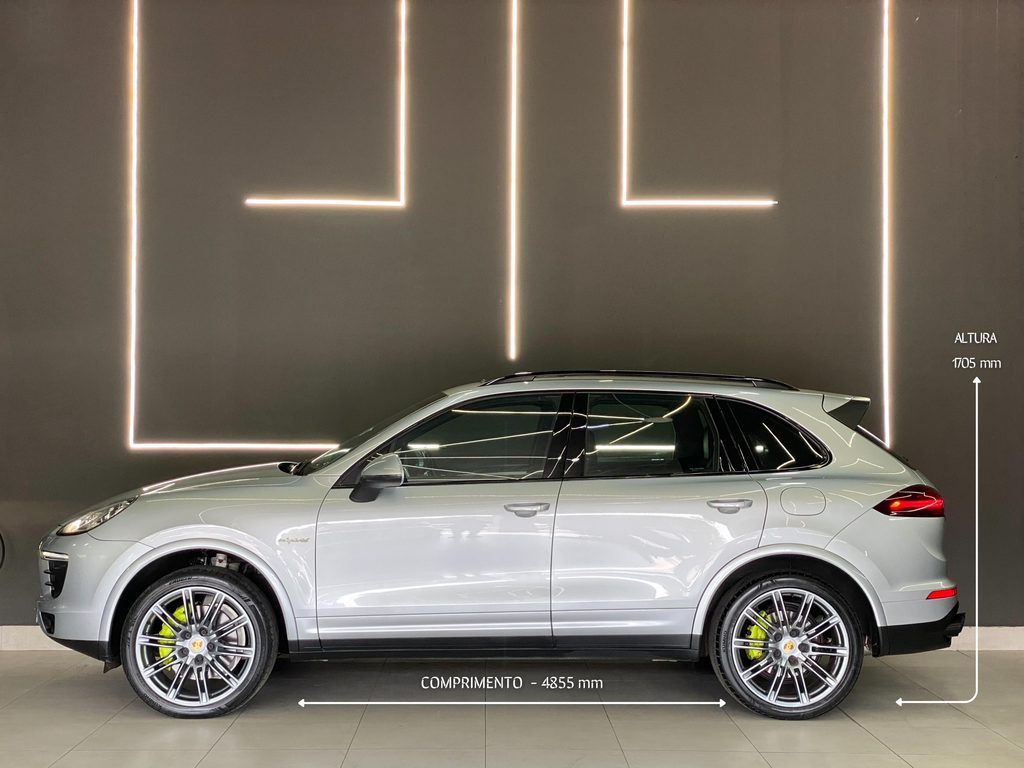 Porsche Cayenne Prata