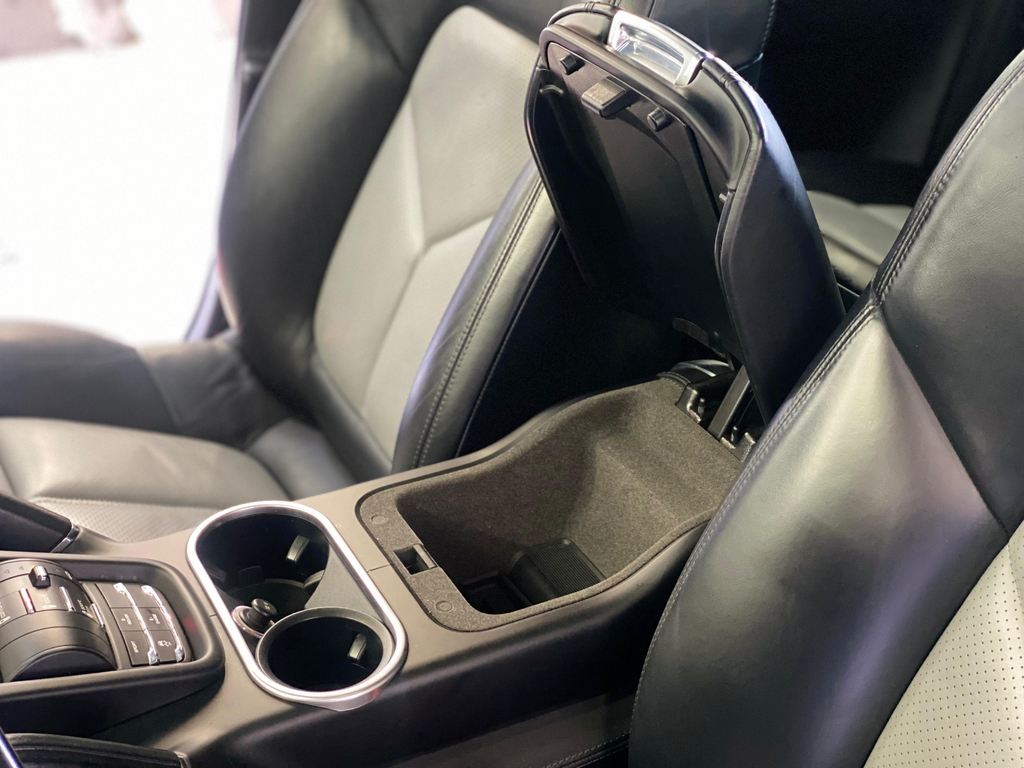Porsche Cayenne Prata