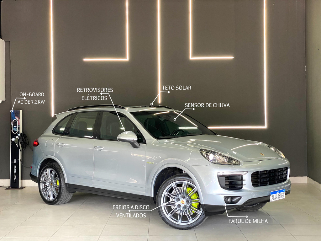 Porsche Cayenne Prata
