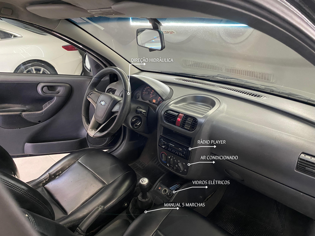 Chevrolet Montana Preto