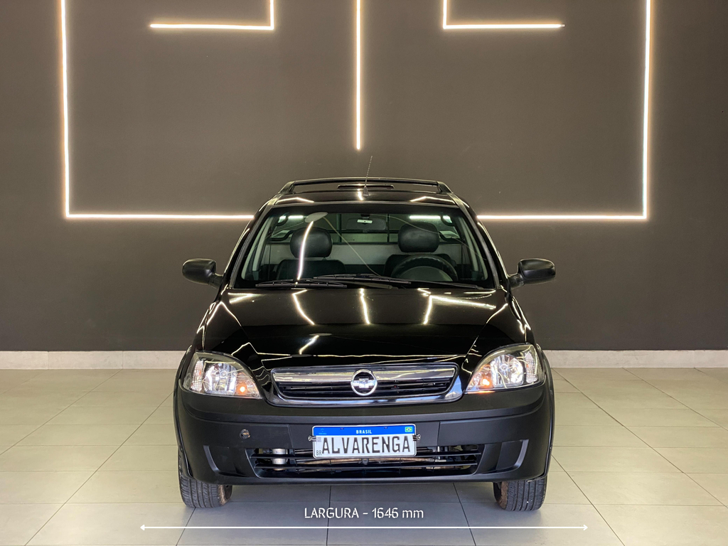 Chevrolet Montana Preto