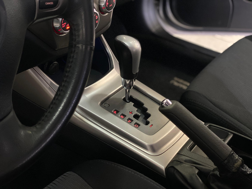 Subaru Impreza Hatch Prata