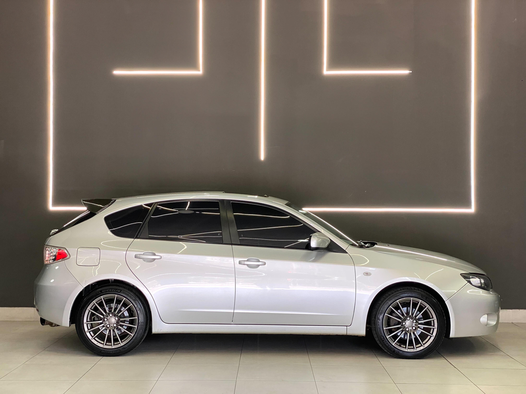 Subaru Impreza Hatch Prata